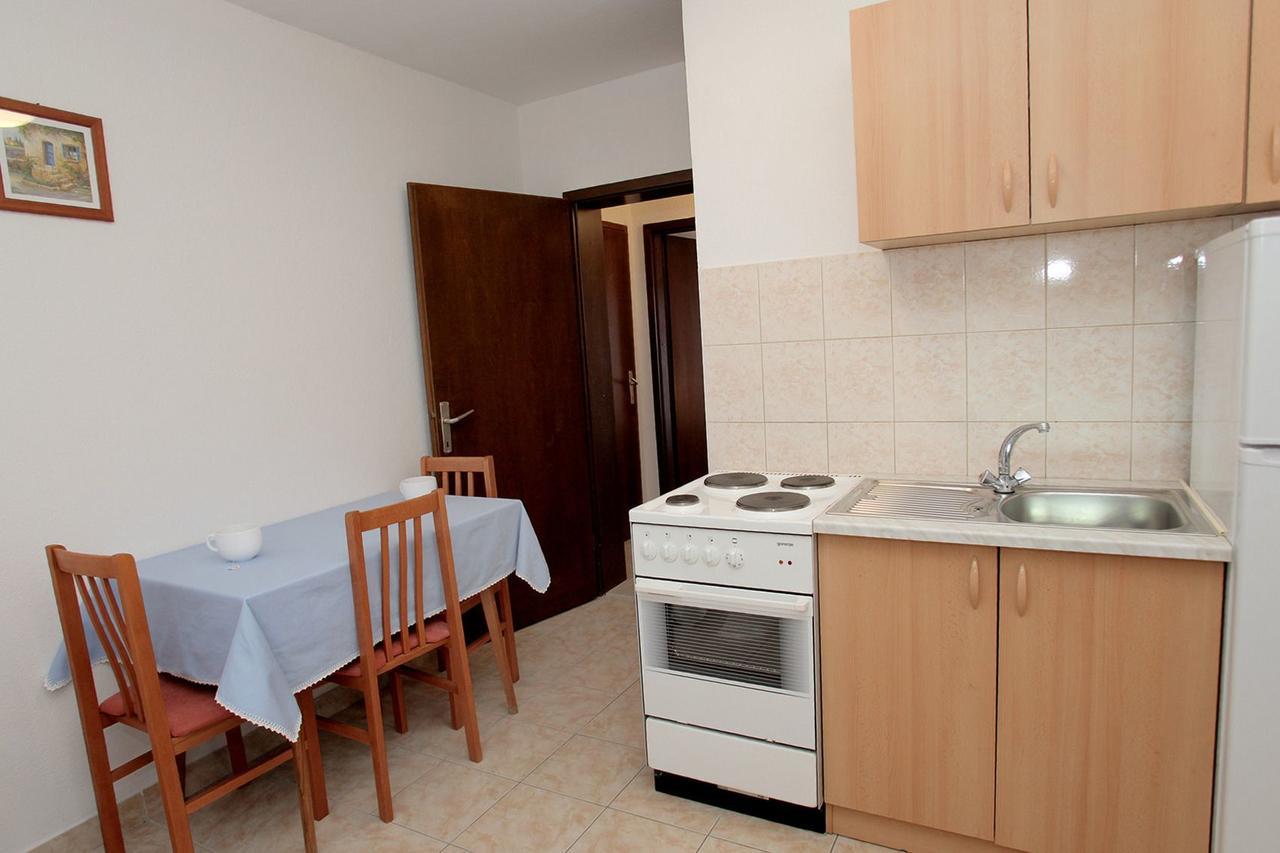 Apartments Iva Trogir Exterior foto
