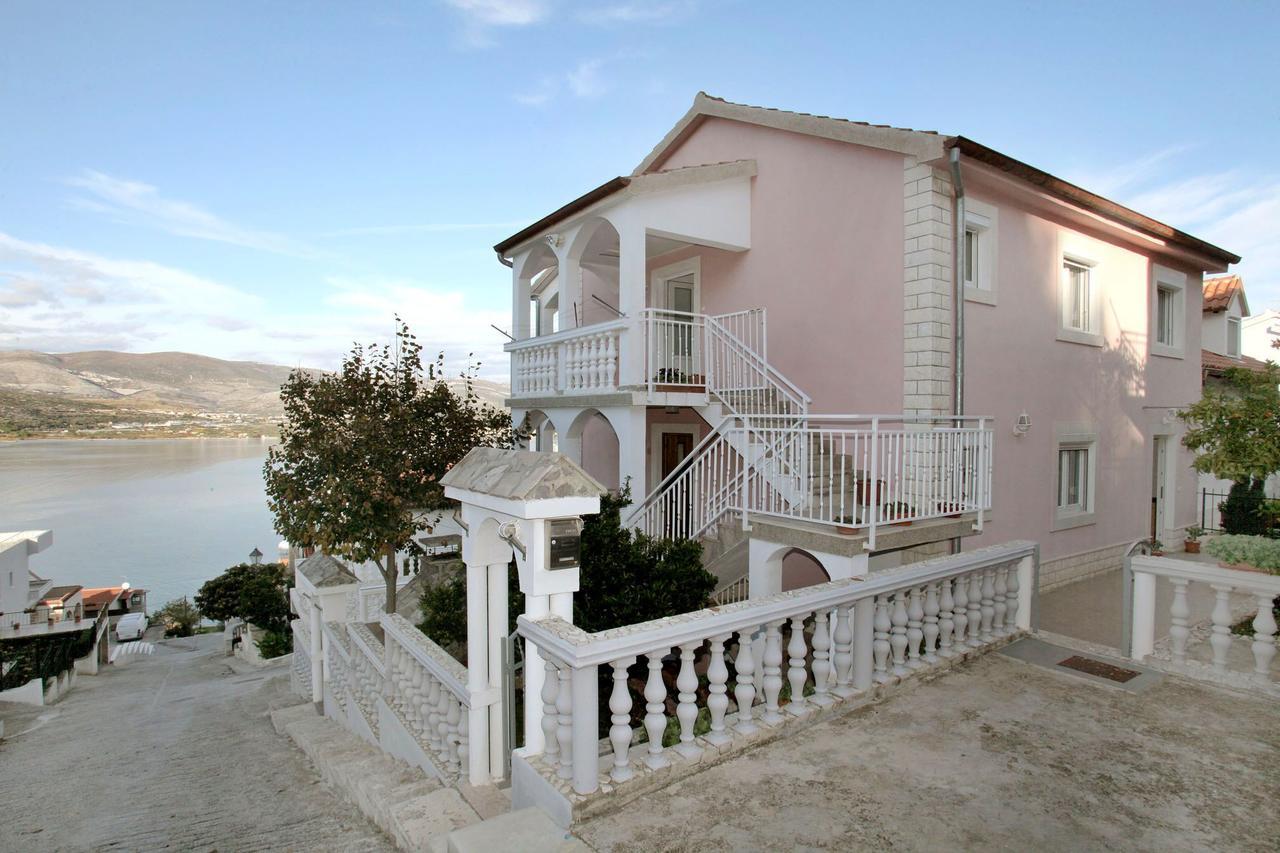 Apartments Iva Trogir Exterior foto